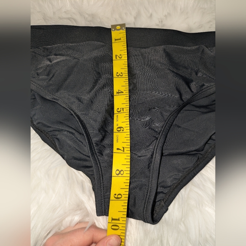 Liz Lange Women's Maternity Black Bathing Suit Bikini Bottom. Size M EUC - Picture 7 of 7